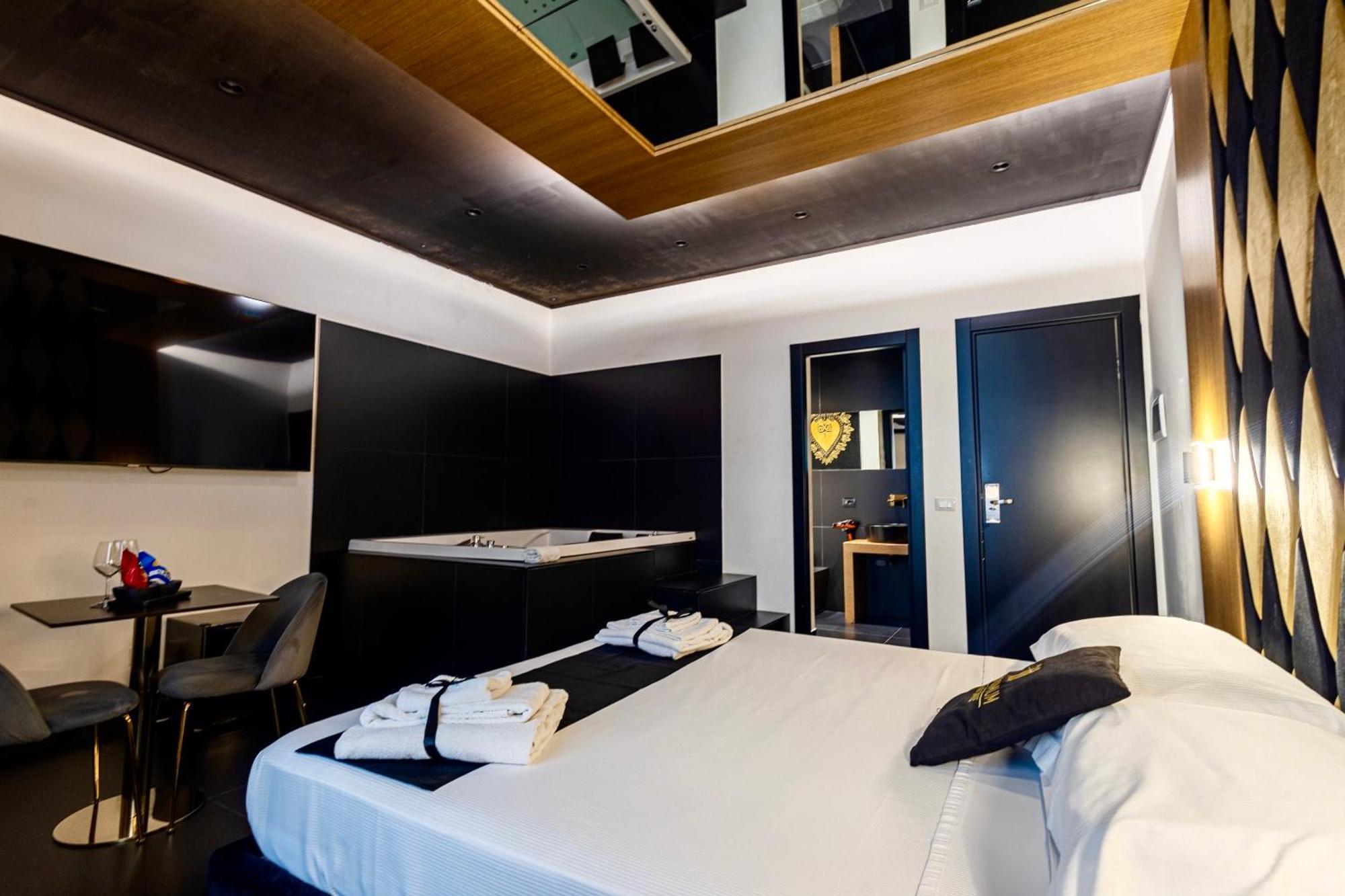 Maximum Hub Suite&Spa Palermo Kültér fotó